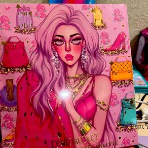 Eyeshadow palette with highlight colors